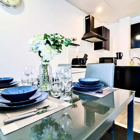 Brindley Place - Utilita Arena, Sea Life Centre, Legoland! Free Wifi! Apartment *